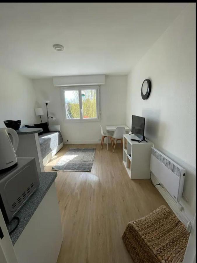 Studio Sur La Cote Fleurie A Houlgate. Apartment Bagian luar foto
