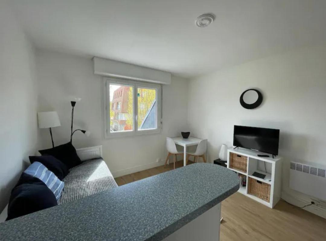 Studio Sur La Cote Fleurie A Houlgate. Apartment Bagian luar foto